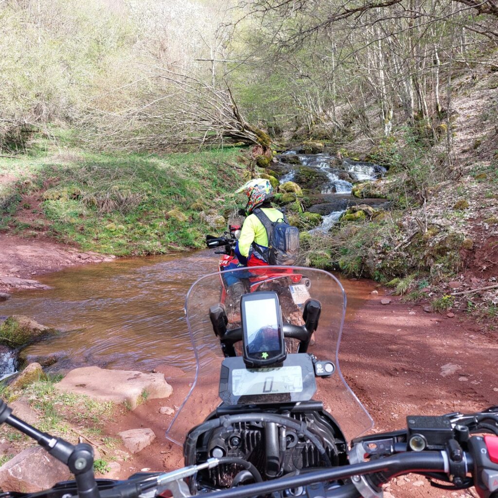 Szerbia Enduro túra a hegyekben